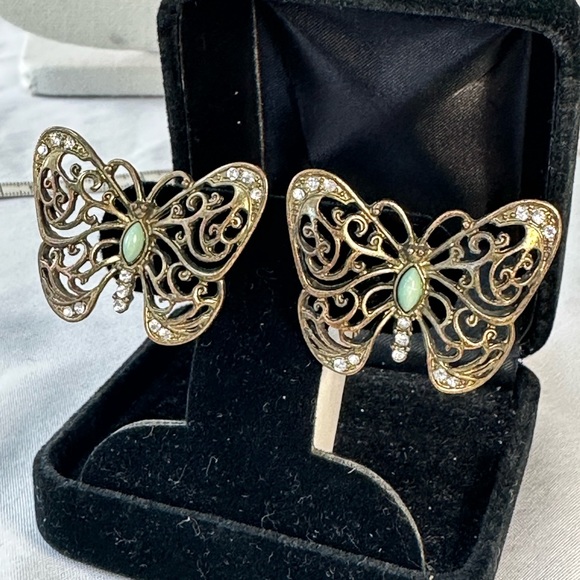 Open scrollwork butterfly and rhinestone earrings - Picture 5 of 5